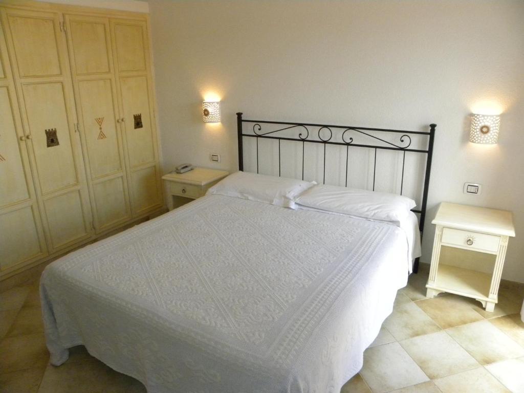 Hotel San Pantaleo Habitación foto